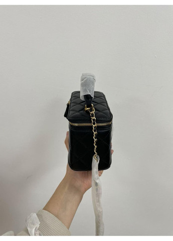 Женская сумка Classic Black Lambskin Pearl Crush Vanity Bag No Brand (355343311)