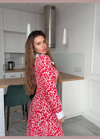 Красное повседневный женское платье макси Avanti с цветочным принтом