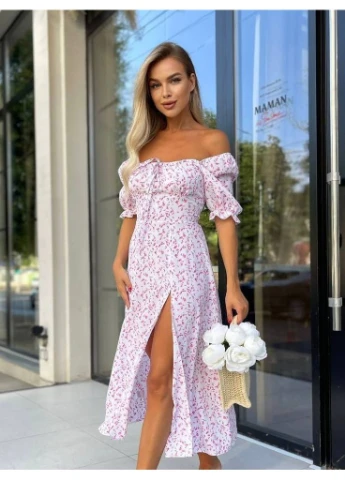 Розовое платье миди с разрезом в клетку розового цвета 38229 а-силуэт Fashion с цветочным принтом