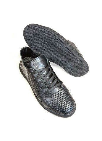 Черные кеды женские кожаные черные с перфорацией. Fashion