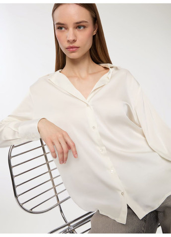 Молочная блузка женщин Terranova