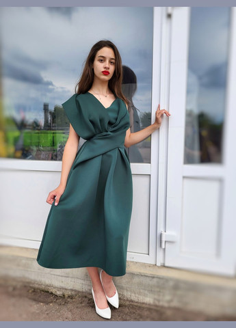 Зеленое вечернее платье женское на одно плече однотонное а-силуэт Asos однотонное