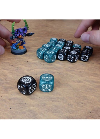 Настольная игра Набор кубиков Crosshairs Compact D6: Stormy & Black Dice Set Q-Workshop (371882911)