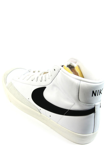 Цветные демисезонные мужские кроссовки blazer mid '77 vintage bq6806-100 Nike