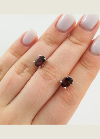 Сережки-пусети срібні з гранатом Т36-гр No Brand Сережки (339072284)