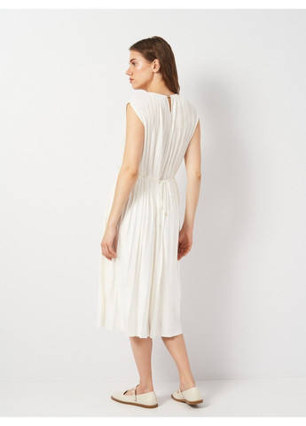 Білий кежуал сукня H&M однотонна