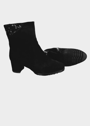 Зимние классические женские зимние ботинки на среднем каблучке и цигейке 38 (25 см) стилы Velly со стразами, с заклепками из натуральной замши