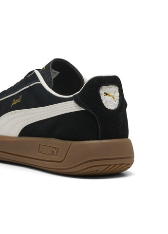 Черные кеды club klassika suede sneakers women Puma