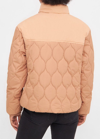 Пудрова зимня куртка Bench