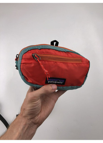 Сумка на пояс красный цвет No Brand (363975984)