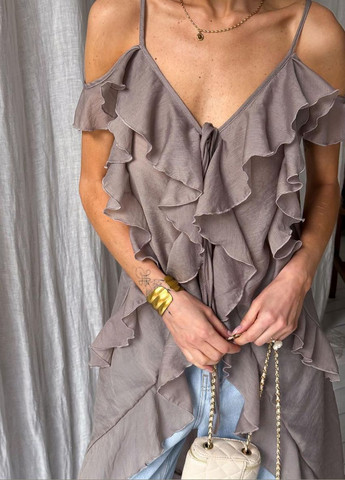 Коричневая блузка с воланами длинная Art Knit