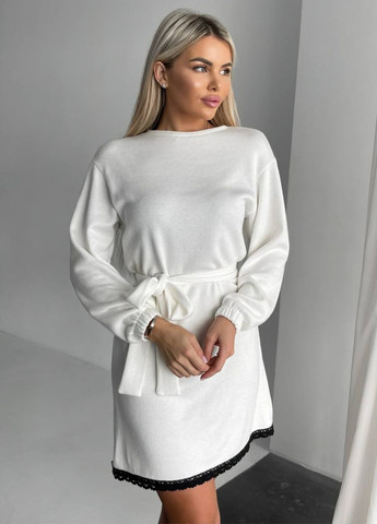 Молочна повсякденний повсякденна міді сукня з поясом та мереживом Allthings меланжева