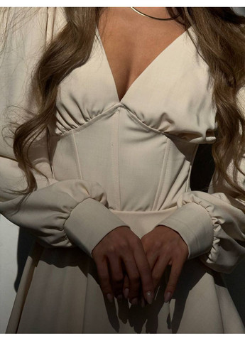 Бежева сукня-комбінезон з імітацією корсета No Brand