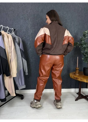Жіночий стильний костюм бежевого кольору New Trend (361071599)