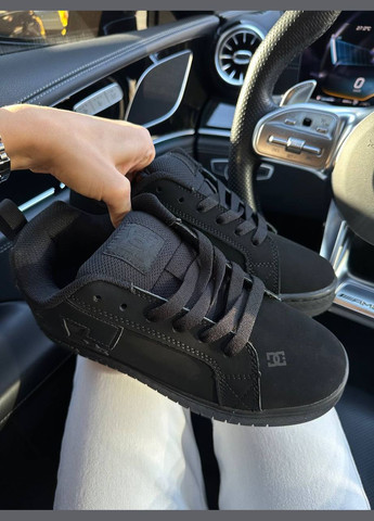 Чорні чорні всесезонні чорні осінні кросівки dc No Brand Court Graffik Black