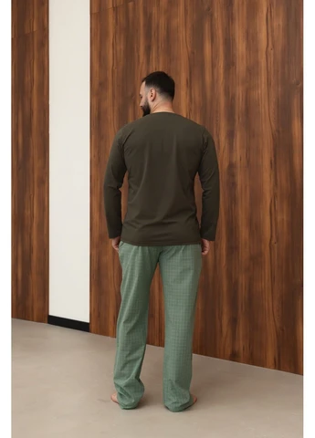Піжама чоловіча лонгслів хакі + штани HOMELY в клітинку зелені Handy Wear (384686865)