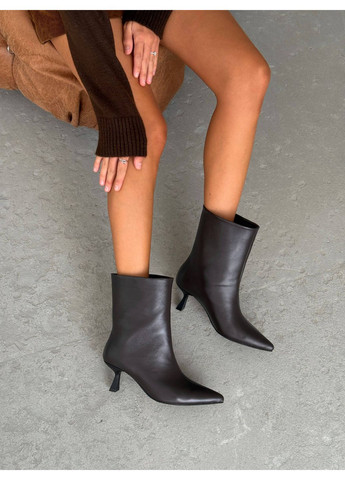 Темно-коричневые демисезонные ботильоны nikart на удобном подборе No Brand