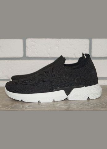 Черные демисезонные кроссовки подростковые текстильные без шнурков черные BULL