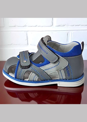 Серые спортивные, повседневные закрытые ортопедические босоножки для мальчика на липучках том м Tom.M на липучке