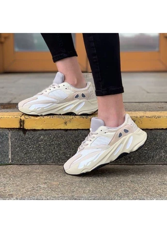 КРОСІВКИ ЖІНОЧІ ADIDAS YEEZY BOOST 700 V2 BEIGE АДІДАС ІЗІ БУСТ БЕЖЕВІ No Brand бежеві демісезони (391065276)