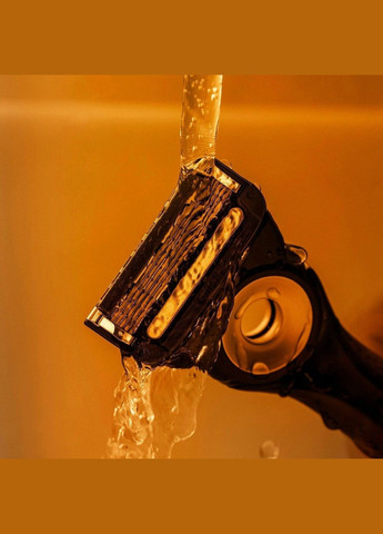 Станок для бритья с подогревом Labs 1 станок 2 картриджа и зарядное устройство (с кейсом для путешествий) Gillette (297082806)