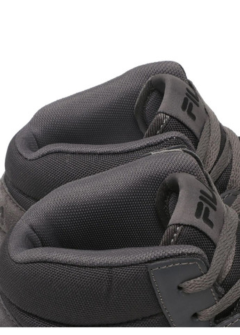 Сірі кросівки Fila