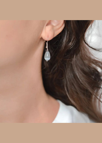 Сережки Котяче Око Крапля білий синт, фур-ра гіп-ний сплав колір срібло d-11х8мм L-32мм No Brand Підвіски (315516282)