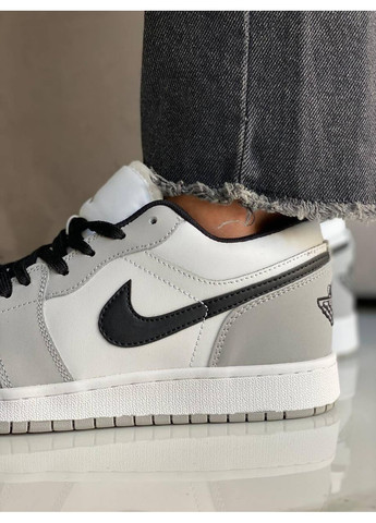 КРОССОВКИ ЖЕНСКИЕ NIKE AIR JORDAN RETRO 1 LOW GREY WHITE «BLACK LOGO» НАЙК АИР ДЖОРДАН No Brand серые демисезоны (369390991)