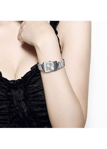 Годинник жіночий кварцовий сріблястий з квадратним корпусом і браслетом з нержавіючої сталі ProDobro (367266105)