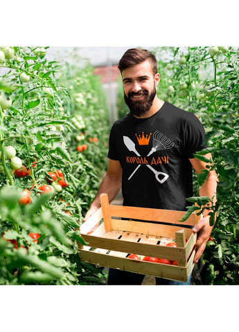 Черная футболка король дачи. скрещенные лопатка и грабли Кавун