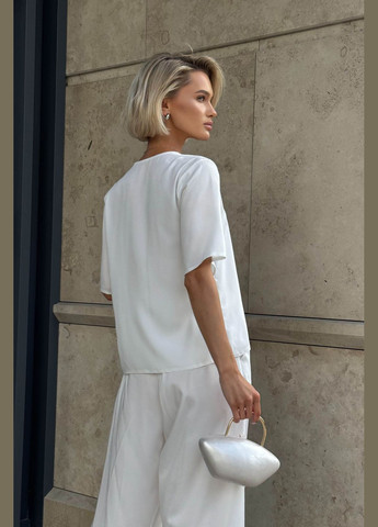 Белая стильная блузка с коротким рукавом белого цвета Jadone Fashion