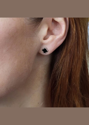 Срібні сережки гвоздики на фіксаторах Квітка з Оніксом срібло 925 проби Родоване с2о/1469 1.30г No Brand (306743058)