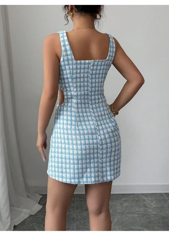 Синя сукня SHEIN в клітинку