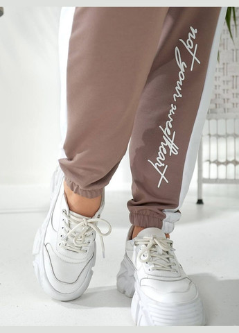 Жіночий спортивний костюм батал великі розміри з капюшоном мокко темно-бежевий на змійці для прогулянок Bonita Спортивний костюм (322569663)