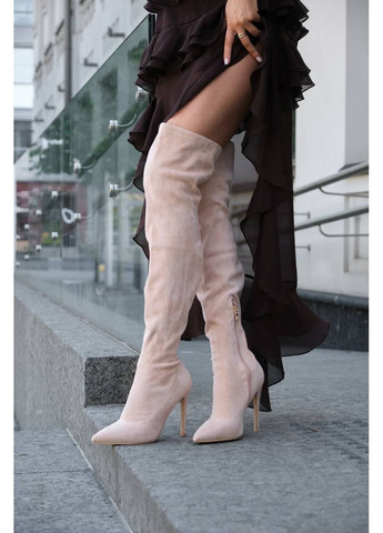 Бежевые осенние женские стильные трендовые ботфорты на шпильке бежевый замш. No Brand