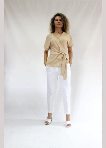 Бежевая блуза Парада