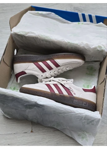 Цветные всесезонные adidas spezial • cream / burgundy • Vakko