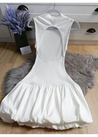 Белое мини платье-баллон в рубчик Zara