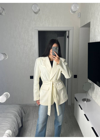 Молочное демисезонное Пальто пиджак No Brand