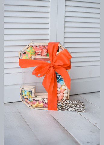 Прекрасный подарок в виде желейного набора "Цифра 3 VIP+" /32*24*5/1550-1600 грамм Trolli (301646298)