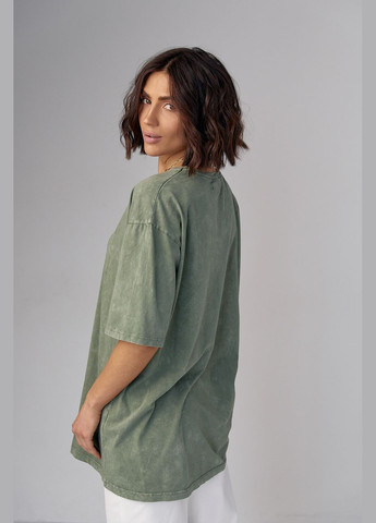 Хаки (оливковая) летняя футболка тай-дай с вышитым сердцем - фуксия Lurex