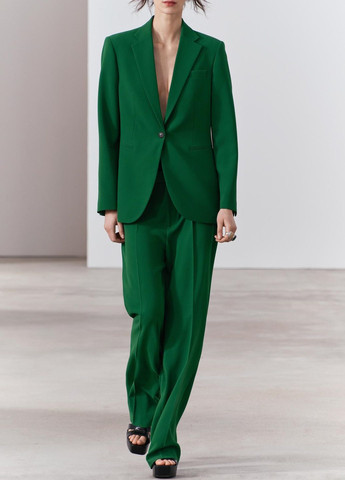 Зеленый женский жакет Zara однотонный - демисезонный