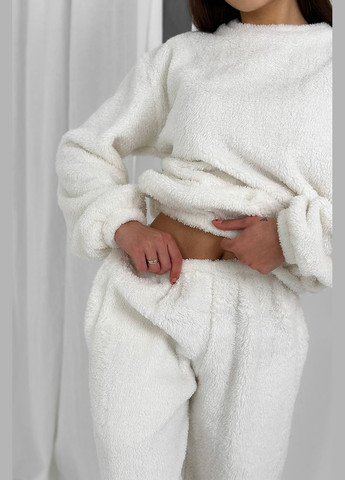 Молочная молочная пижама из плюша - брюки и кофта kari shop atelier (185pj-33jap-mi) Ova Ova Brand