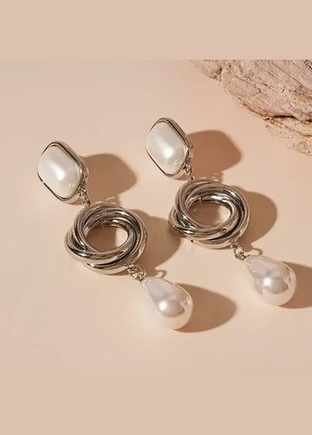 Сережки довгі підвіски з намистинами ( імітація перлів) No Brand (341140512)