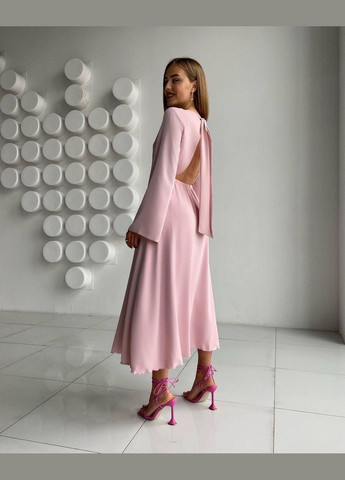 Пудровое платье Garna однотонное