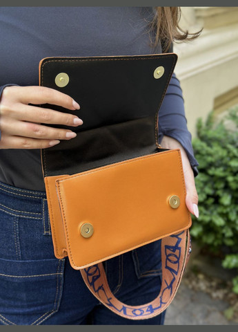 Жіноча сумка 10277 крос-боді на ремінці коричнева No Brand (299279366)