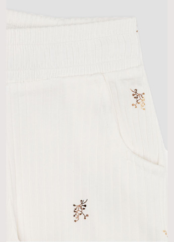 Молочний літній стильний костюм з шортами для дівчинки колір молочний cb-00248682 Viollen