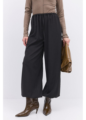 Жіночі штани з костюмки чорні з гумкою внизу Arjen (364967591)