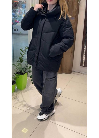 Черная демисезонная куртка женская короткая 9390 Towmy