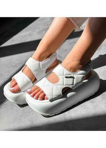 Белые женские босоножки на платформе 1627 белые Ailaifa